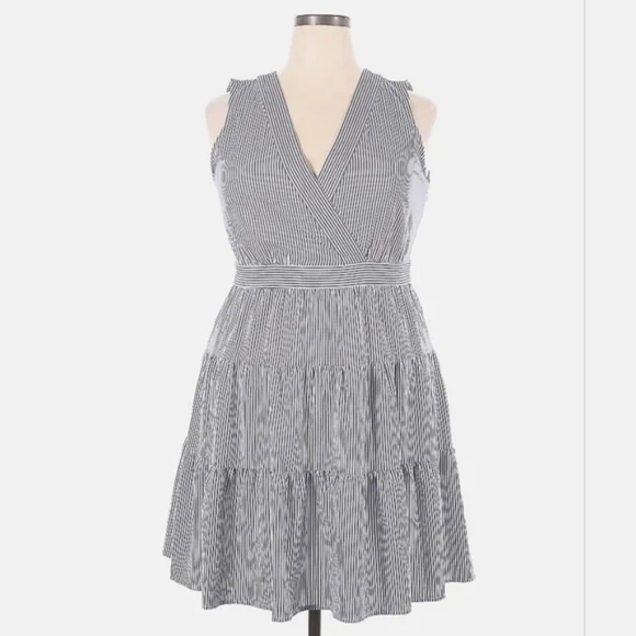 Tommy Hilfiger Textured Stripe Tiered Fit & Flare Dress – Size 14 – NWT - Picture 6 of 6